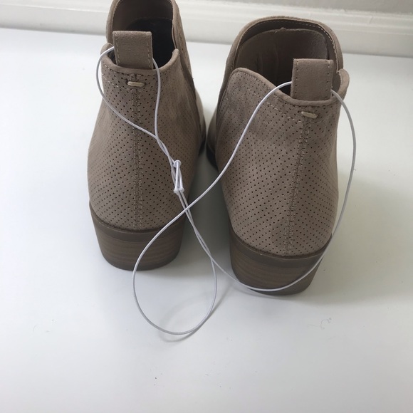 NWOT Dylan MicroSuede Tan Taupe Zipper Booties - Picture 5 of 6